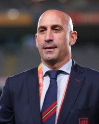 PG电子官方网站-鲁维亚莱斯宣布辞职：继续等待对西班牙足球无益